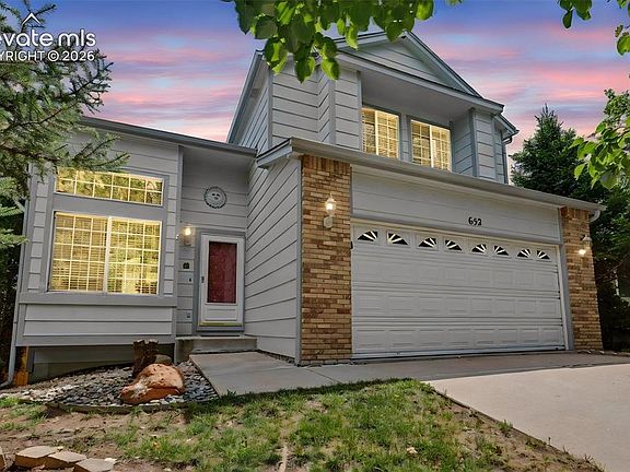 5th image of 652 Welsh Cir