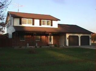 1094 N Links Rd, Winamac, IN 46996