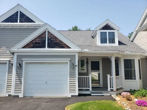 4 Autumn Dr #C, Hudson, MA 01749