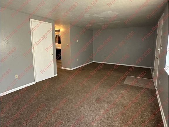 3rd image of 21 W Parkwood Dr APT C