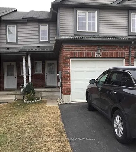 218 Featherstone Cres Photo 1