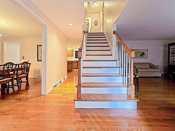4th image of 129 Copperwood Dr Unit 129