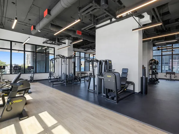 504 Sackett Street image 9 of 27