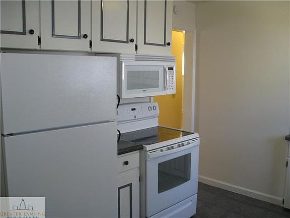 5th image of 2418 Clifton Ave