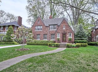 1246 Kensington Ave, Grosse Pointe Park, MI 48230