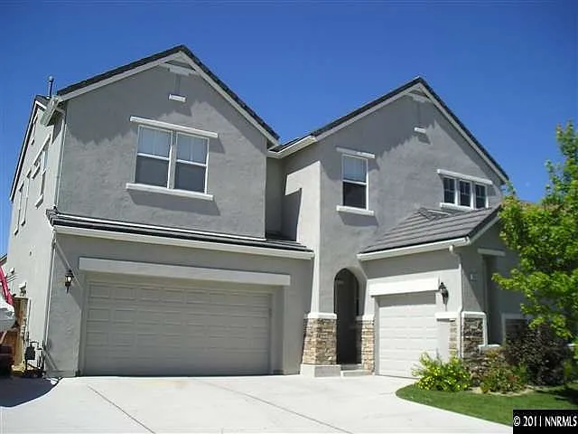 2433 Hibernica Ln photo 1