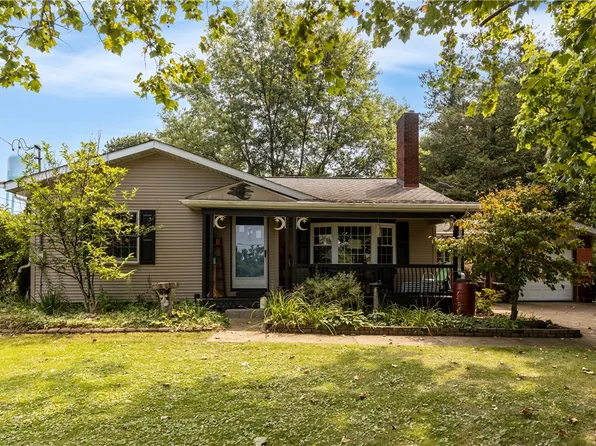 2172 Mercer Rd, New Brighton, PA 15066