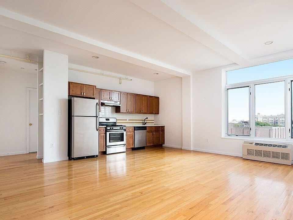 1st image of 97 Grand Ave APT 4B