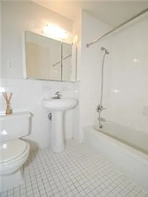 Rented by Buchbinder & Warren | media 39