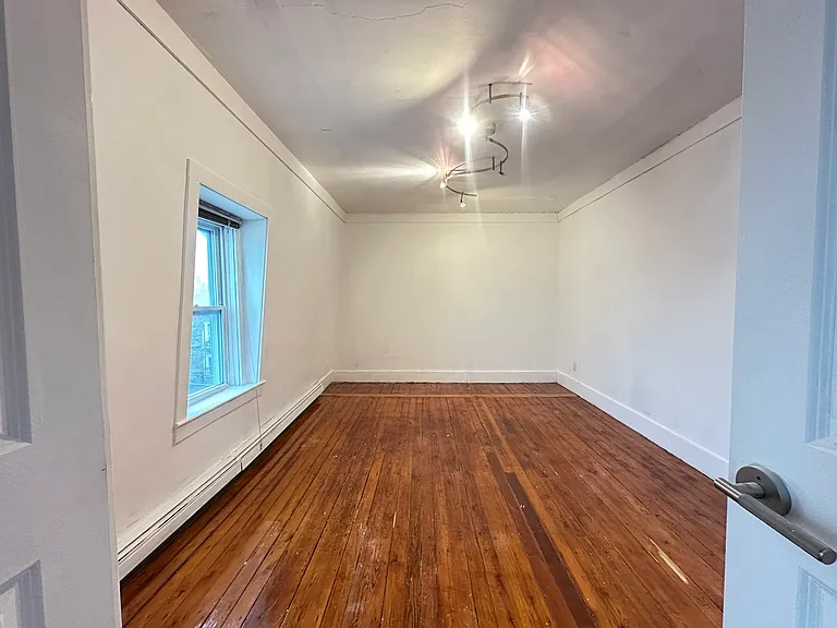 117 Almy St #3L — Photo 5