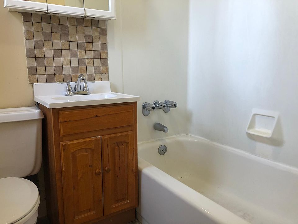 2nd image of 22 Gifford Ave APT 53