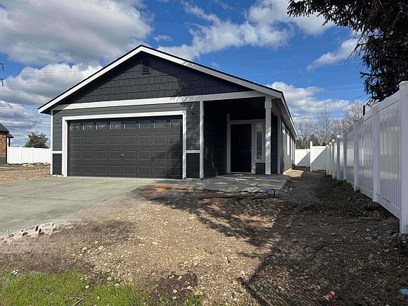 5th image of 1013 S Century Rd