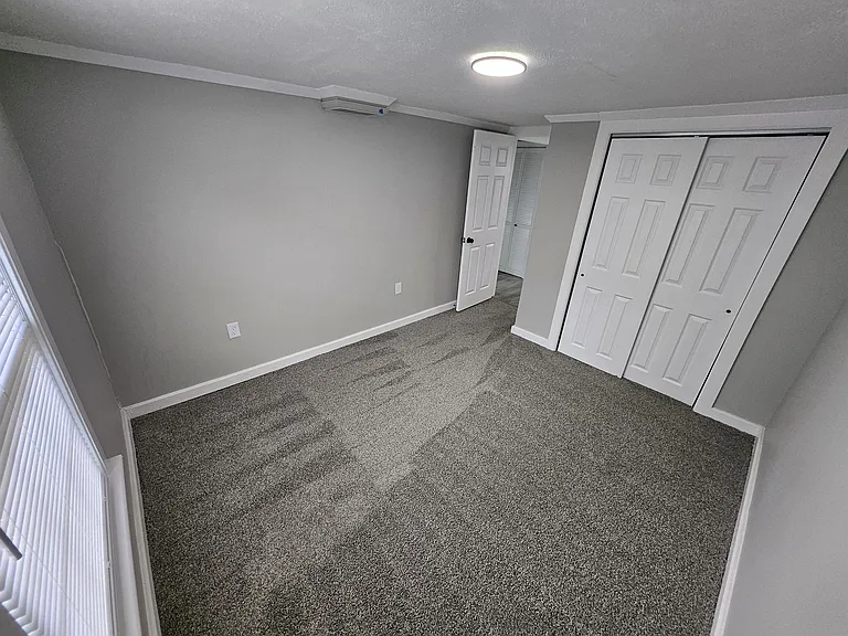 5221 Melrose Ave — Photo 11