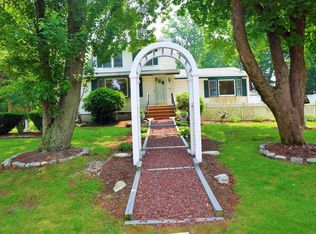 91 Hinston Rd, Weymouth, MA 02189