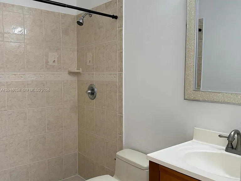 11143 Model Cir E — Photo 9