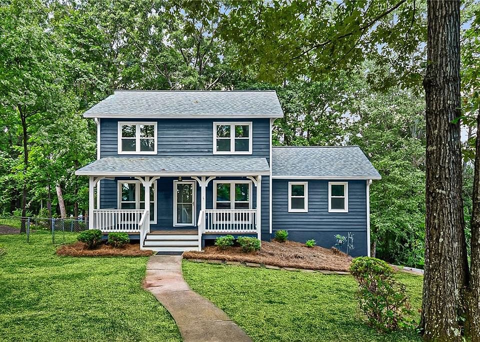 1st image of 250 Lancaster Cir