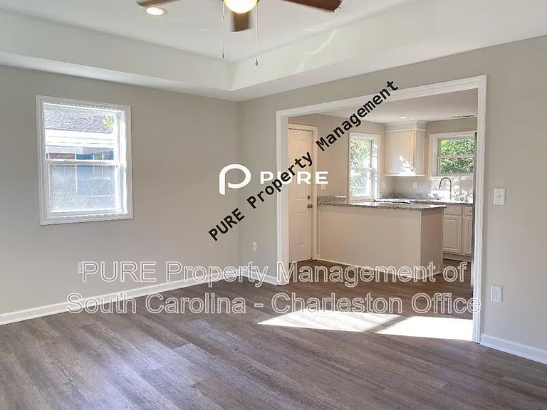 1612 Acacia St — Photo 7