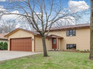 20367 Iberia Ave, Lakeville, MN 55044