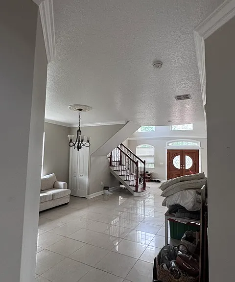 1610 W Clifton St — Photo 4