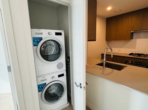 131-02 A 40th Road image 6 of 24