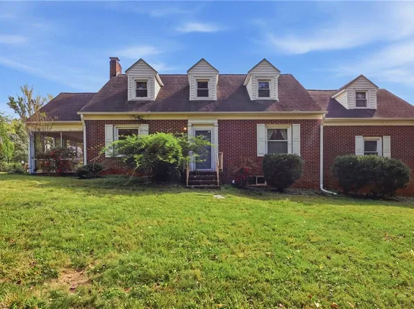 750 Gibb St, Winston Salem, NC 27106