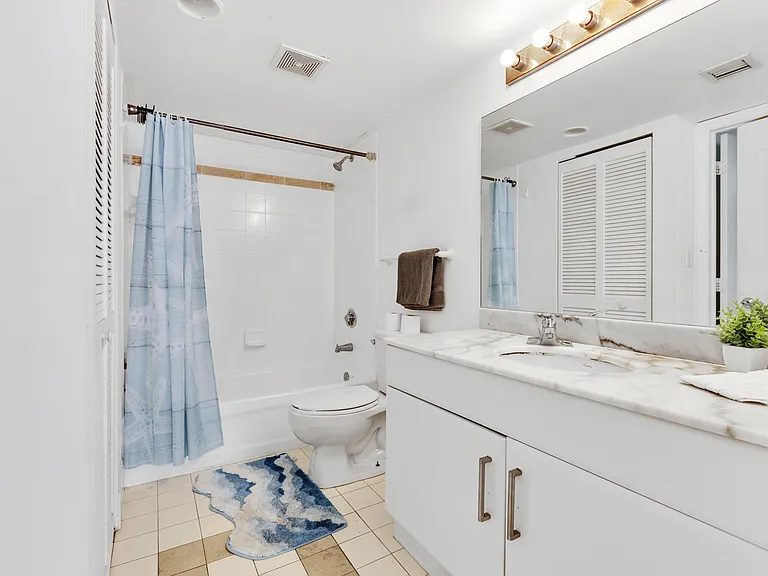 1200 Brickell Bay Dr #2512 — Photo 13