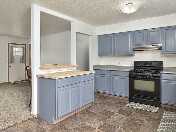 4th image of 46571 Jo Ave