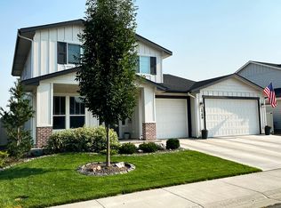 1768 W Crosswind St, Meridian, ID 83646