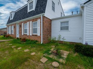 1801 Old Forge Dr, Little Rock, AR 72227