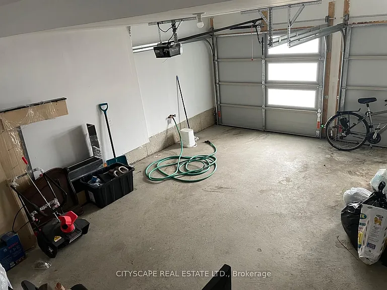 86 Gibson St — Photo 17