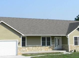 5890 Edgewater Rd, Wamego, KS 66547