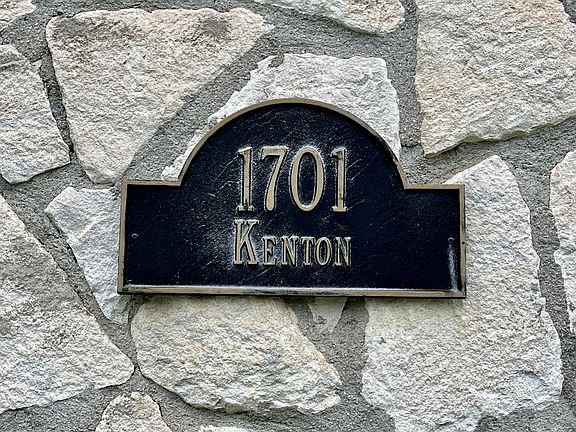 3rd image of 1701 Kenton St