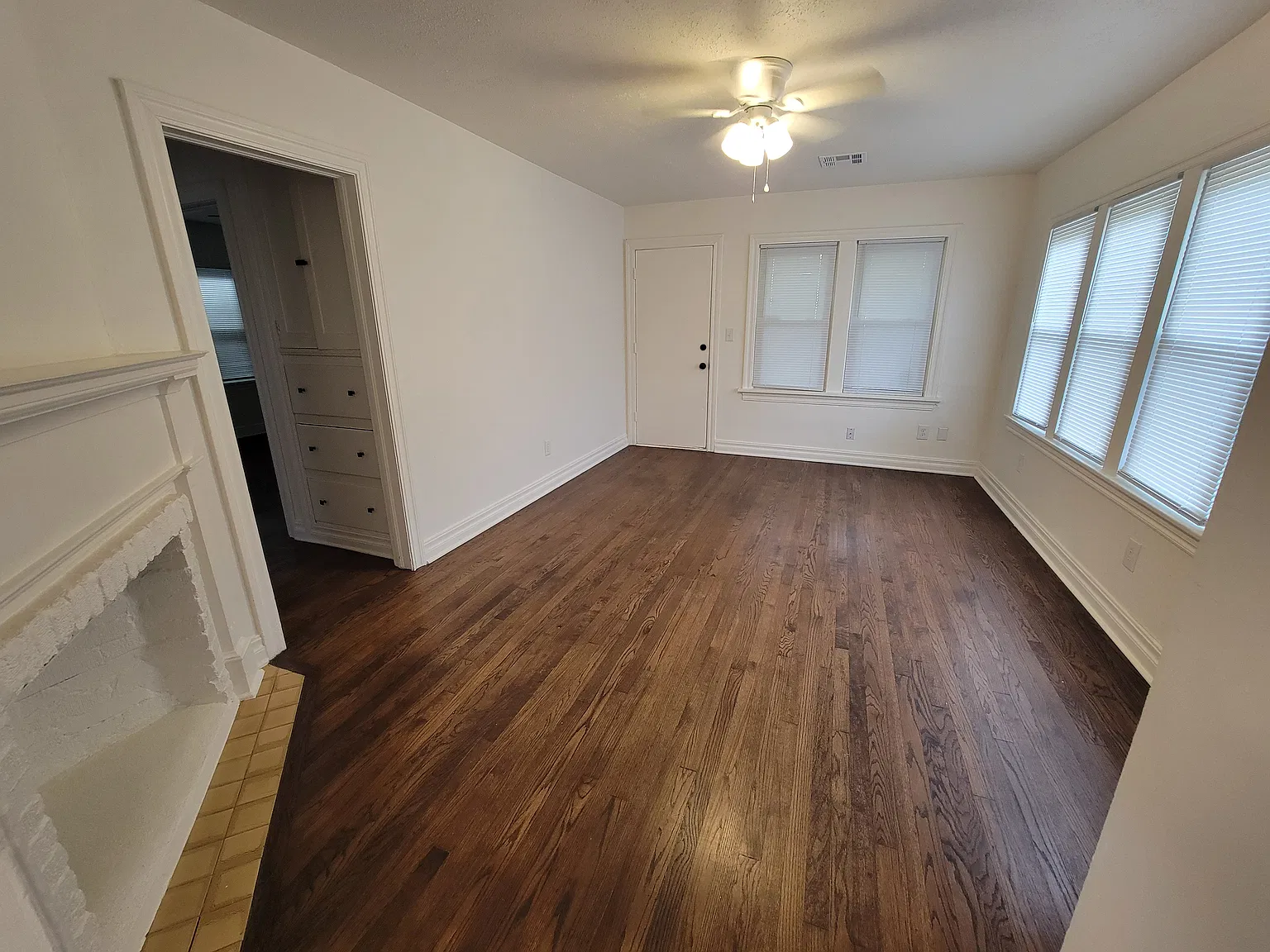 2 bed, 850 sqft, $1,200 — Photo 4