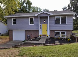 8447 Yorkridge Ct, Newburgh, IN 47630