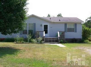 1410 Sloop Point Rd, Hampstead, NC 28443