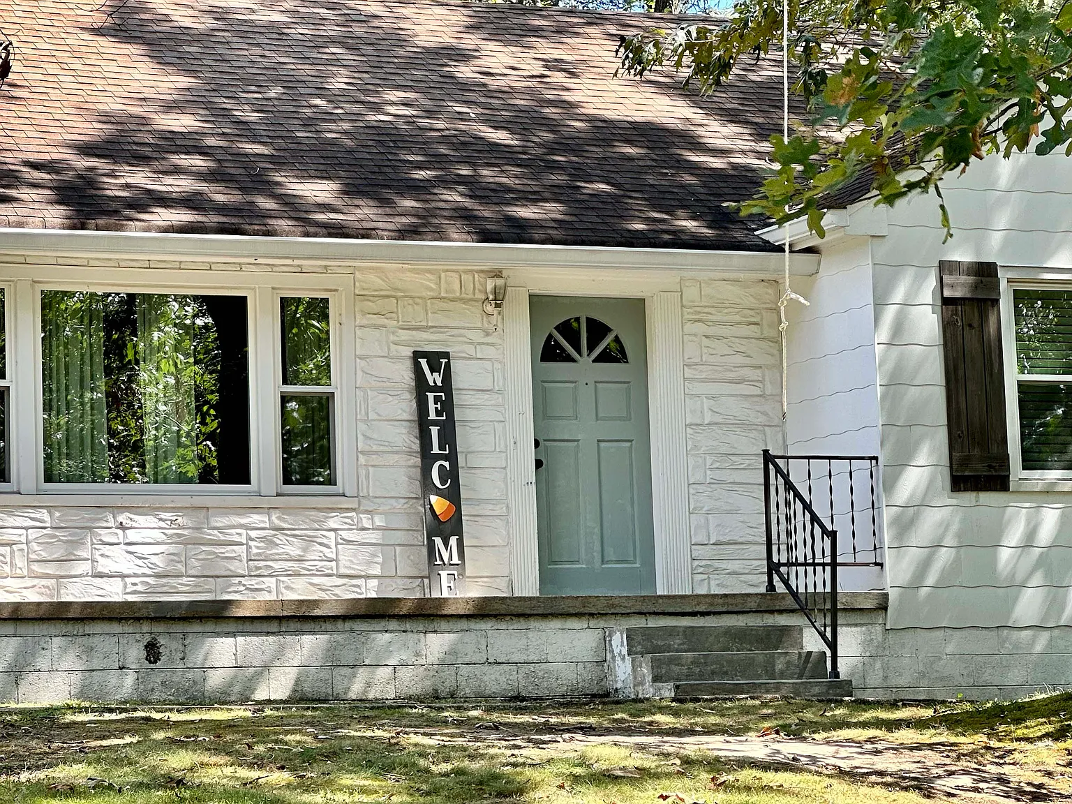 4 bed, 1566 sqft, $2,500 — Photo 1