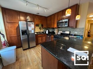 815 W Addison St #817-1F, Chicago, IL 60613