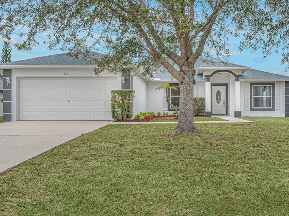 933 SW Kappa Avenue, Port St Lucie, FL 34953