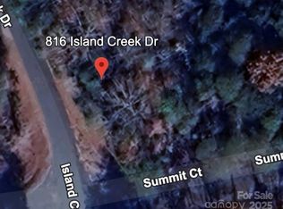 816 Island Creek Dr, Troy, NC 27371