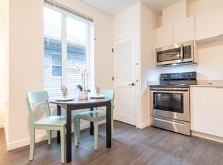 435 NE Church St #302, Portland, OR 97211