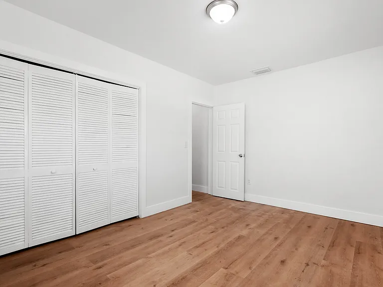630 SW 62nd Ct #1 — Photo 12