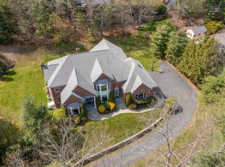 5 Harvest Moon Dr, Natick, MA 01760