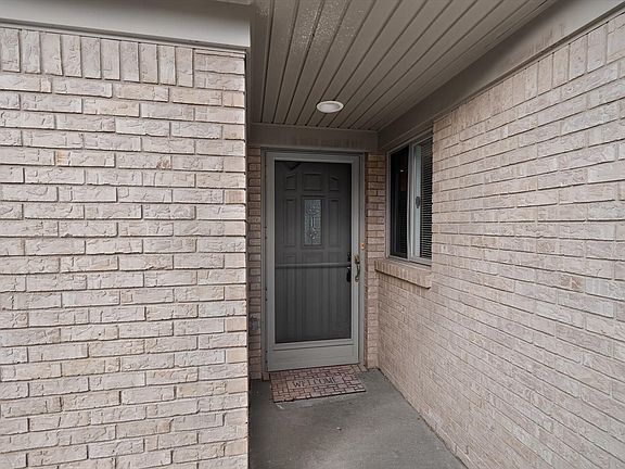2nd image of 35251 Silver Maple Dr
