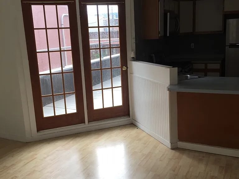 2328 E Carson St #2 — Photo 4