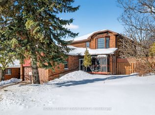 38 Maple Grove Rd, Ottawa, ON K2L 3K8