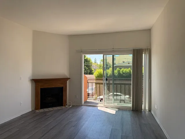 2 bed, 1.5 bath, 650 sqft, $2,090 — Photo 4