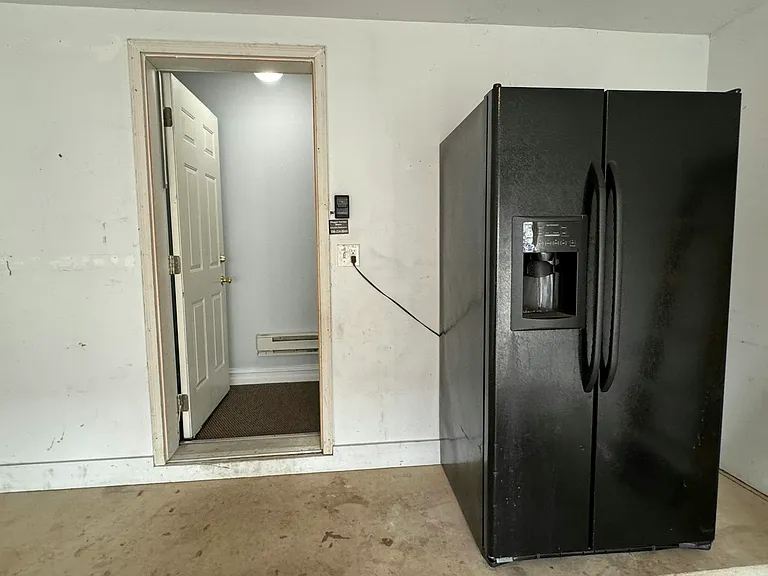 42891 Richmond Dr — Photo 2