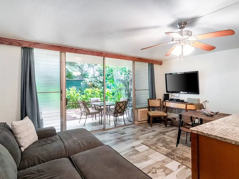 S Kihei Rd — Photo 20