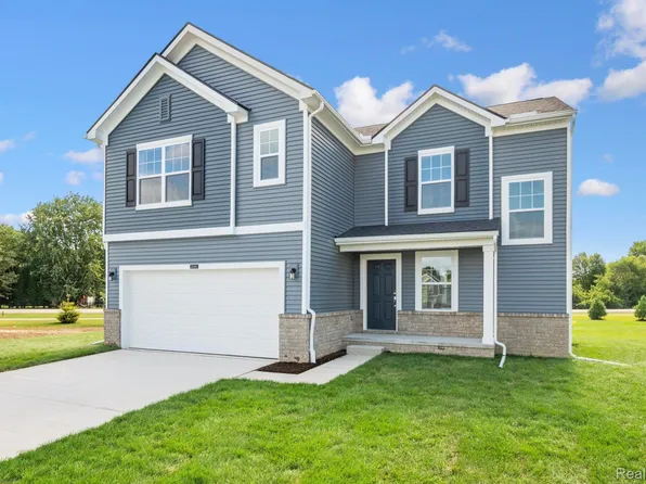 34494 Sandpiper Ct, Chesterfield, MI 48047