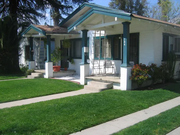 734 W 25th St, San Bernardino, CA 92405